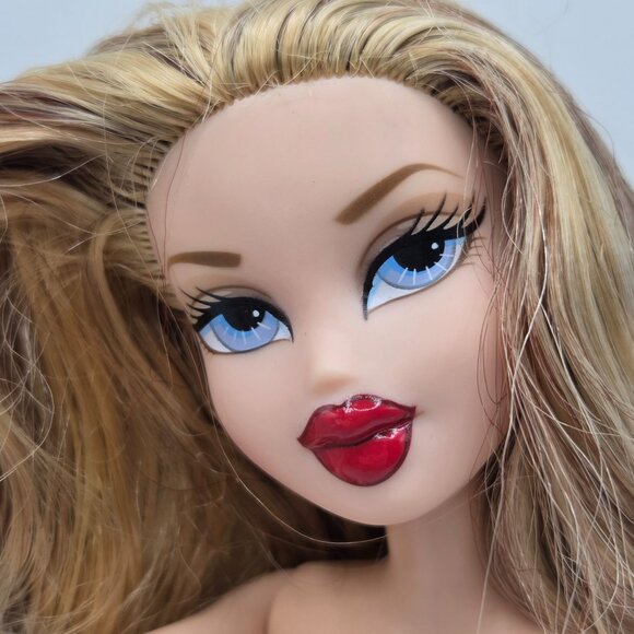 Bratz Twinz Oriana Head On Barbie Body Doll Custom - Picture 2 of 7